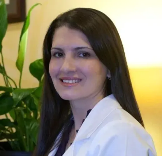 Expert Chiropractor Dr. Raquelle Martins